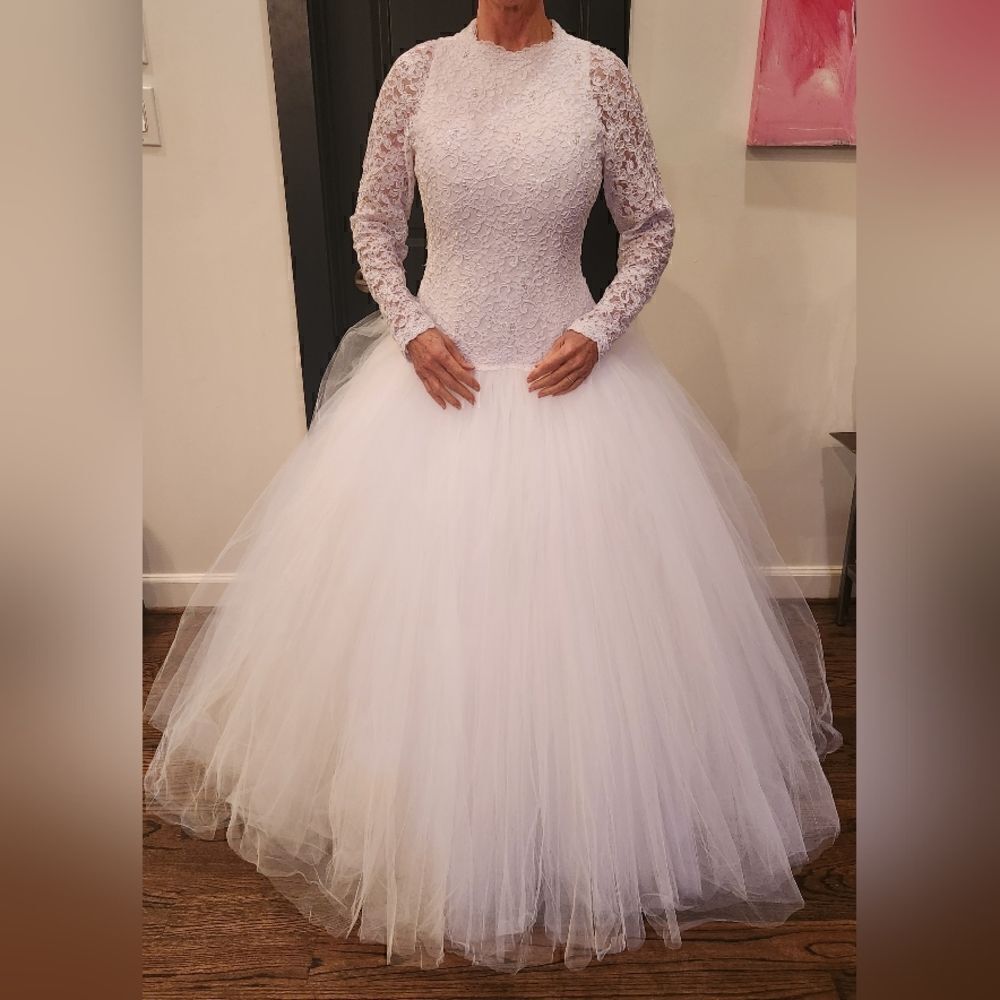 Carolina Herrera Wedding Dress Size 10